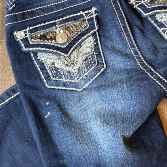 Wallflower jeans Sz 0 bootcut embellished 2 Button - Picture 6 of 13
